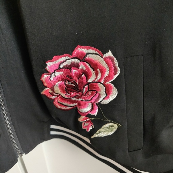 Susan Graver stitched bomber jacket - Picture 3 of 4